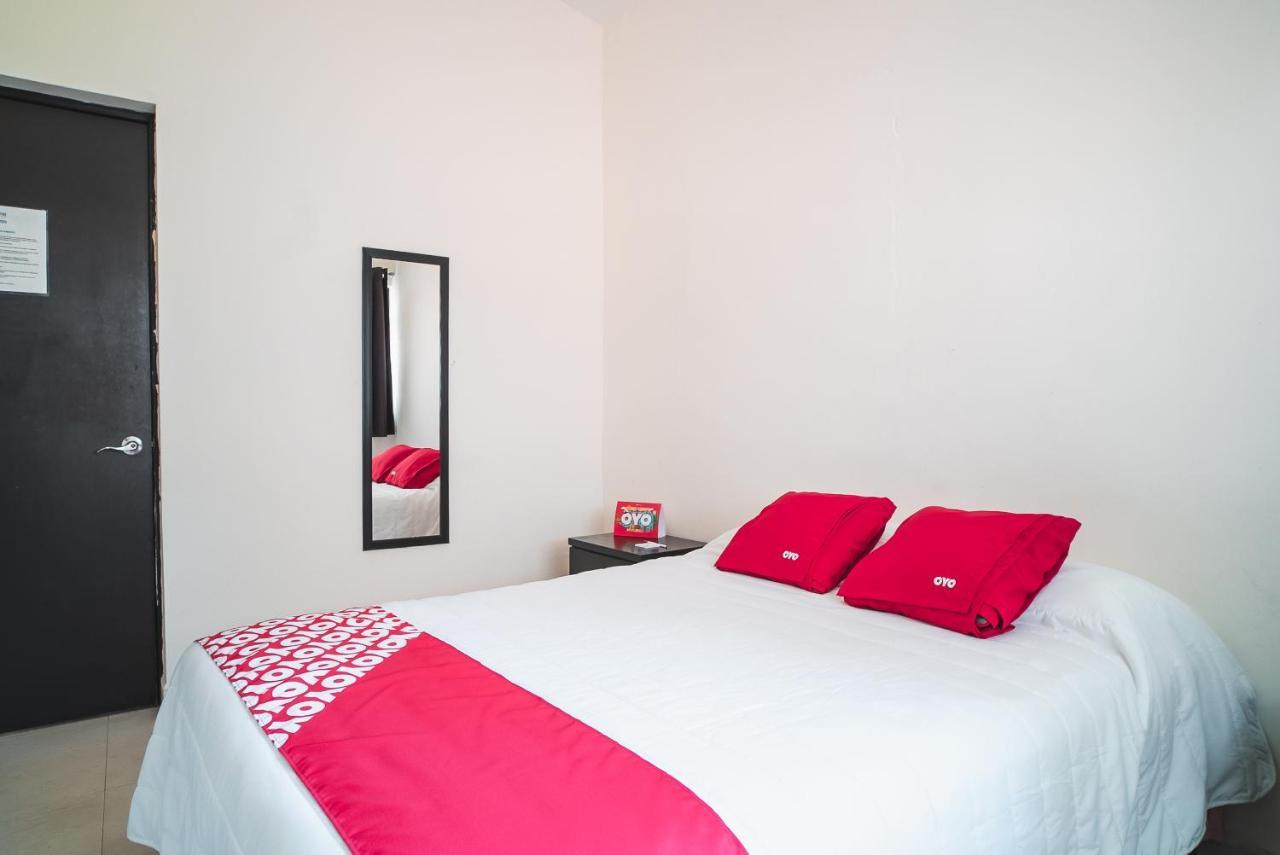 Oyo Hotel Home Express ทักซ์ทลา กูทิเอเรซ ภายนอก รูปภาพ